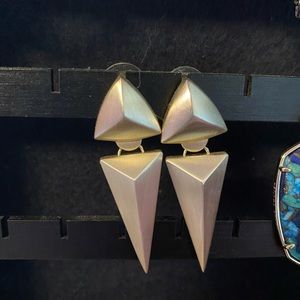 Kendra Scott Vivian earrings